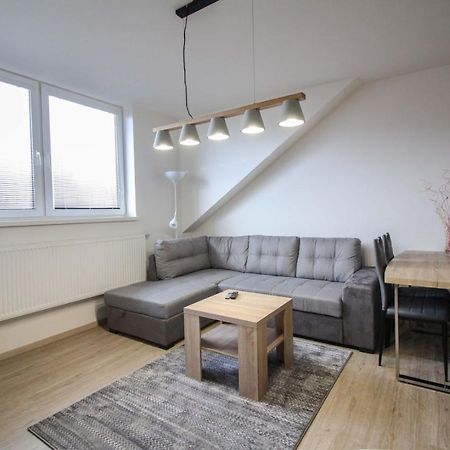 Apartman Pod Hrebienkom Apartment Velky Slavkov Luaran gambar